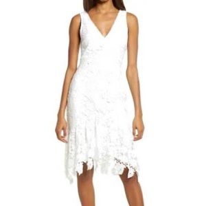 Floret Studios Sleeveless V-Neck Lace Sheath Dress in White- Size XL